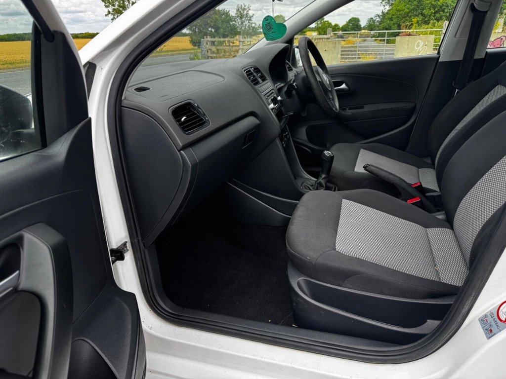 Used Volkswagen Polo 2012 for sale - 76841013: Photo 38