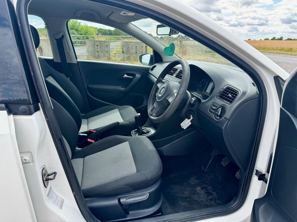 Used Volkswagen Polo 2012 for sale - 76841013: Photo 46