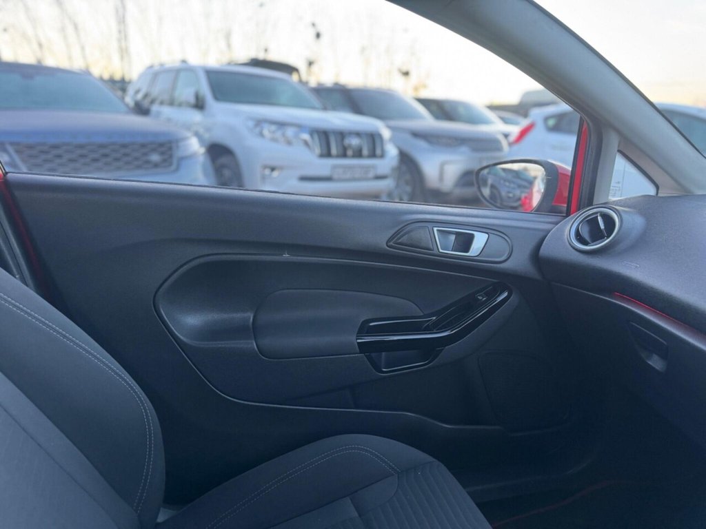 Used Ford Fiesta 2013 for sale - 76758600: Photo 18