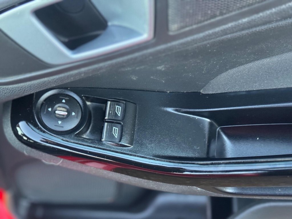 Used Ford Fiesta 2013 for sale - 76758600: Photo 25