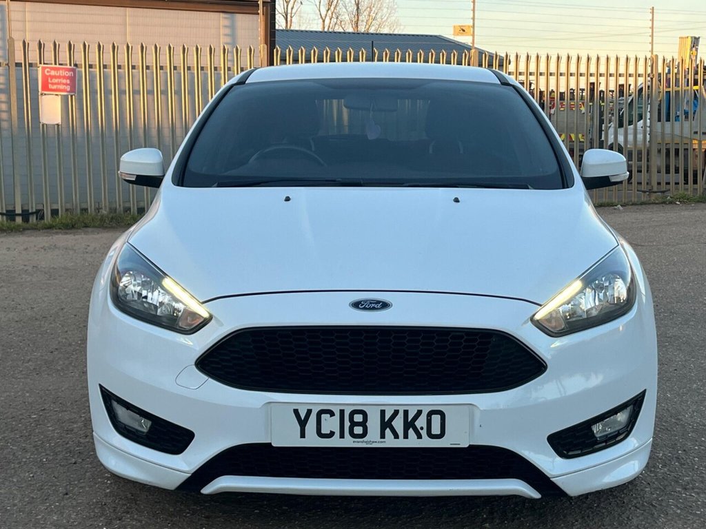 Used Ford Focus 2018 for sale - 77978969: Photo 2