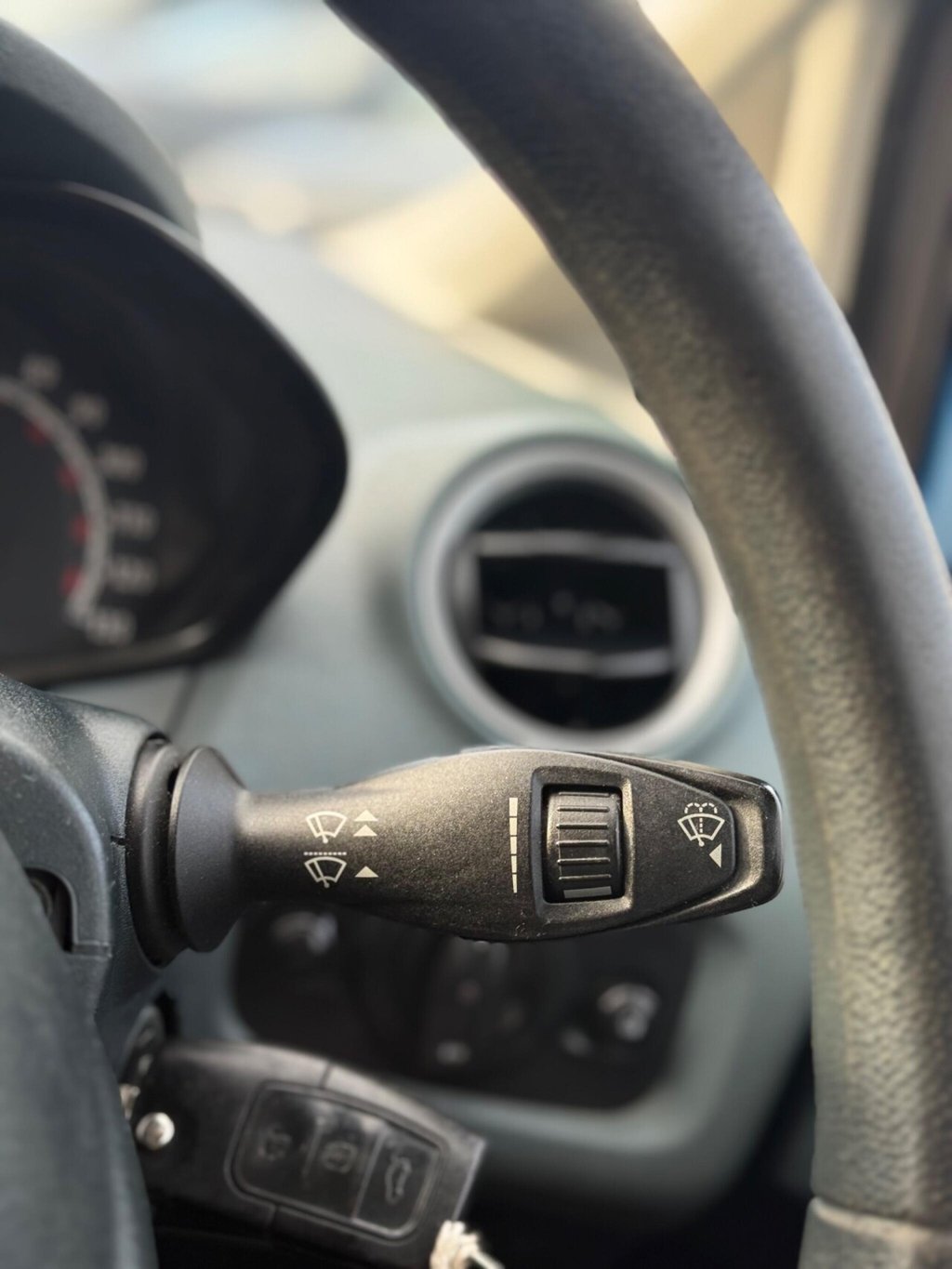 Used Ford Fiesta 2010 for sale - 76095835: Photo 18