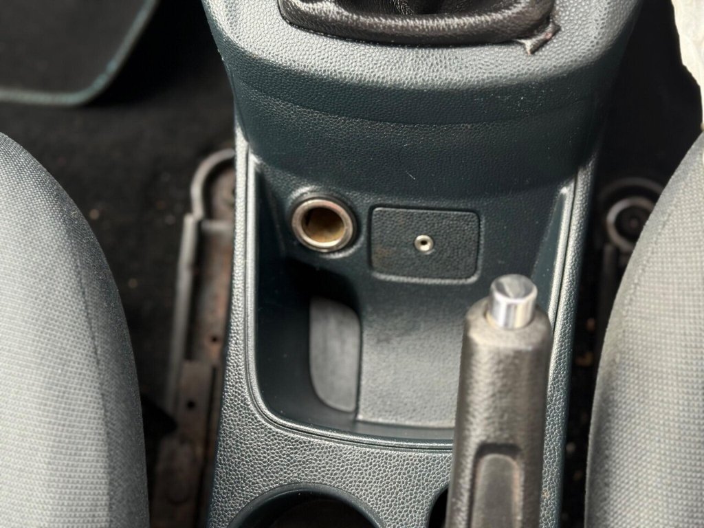 Used Ford Fiesta 2010 for sale - 76095835: Photo 20