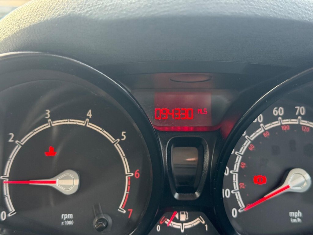 Used Ford Fiesta 2010 for sale - 76095835: Photo 29