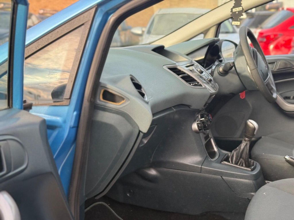 Used Ford Fiesta 2010 for sale - 76095835: Photo 33