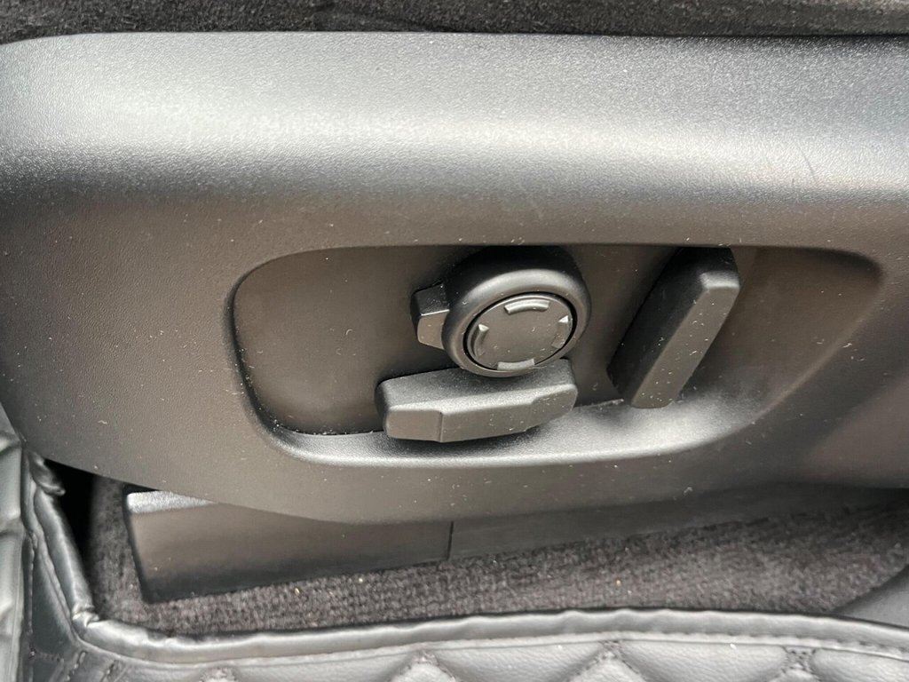 Used Land Rover Discovery 2017 for sale - 77139928: Photo 42