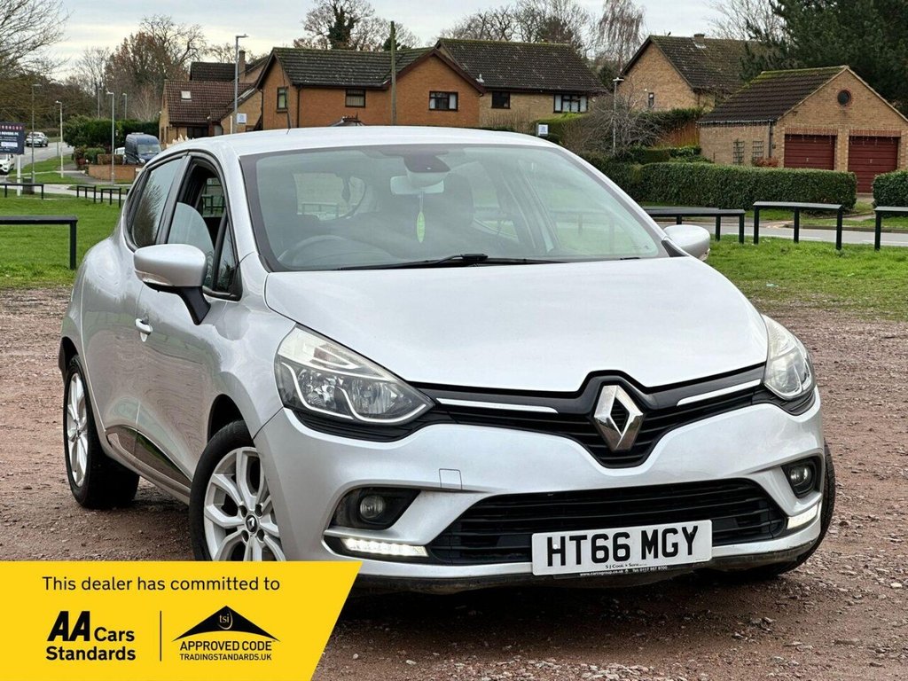 Used Renault Clio 2017 for sale - 76888591: Photo 1