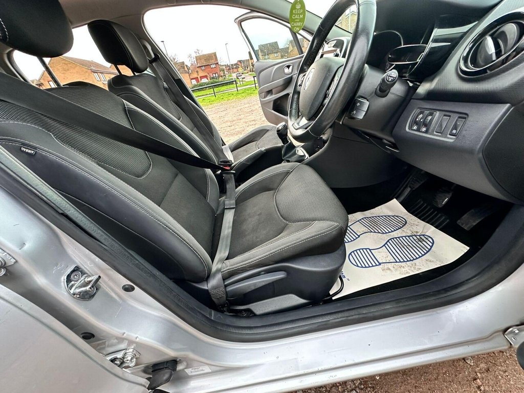 Used Renault Clio 2017 for sale - 76888591: Photo 18