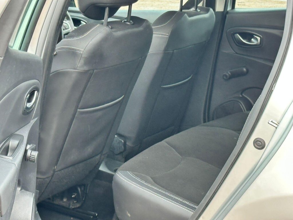 Used Renault Clio 2017 for sale - 76888591: Photo 20