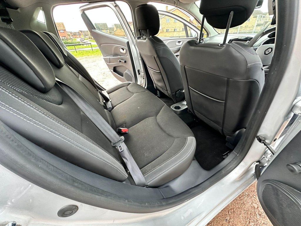 Used Renault Clio 2017 for sale - 76888591: Photo 24