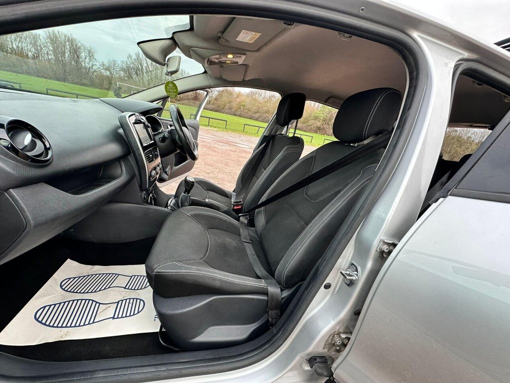 Used Renault Clio 2017 for sale - 76888591: Photo 34