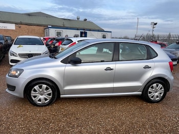 Used Volkswagen Polo 2010 for sale - 77031102: Photo