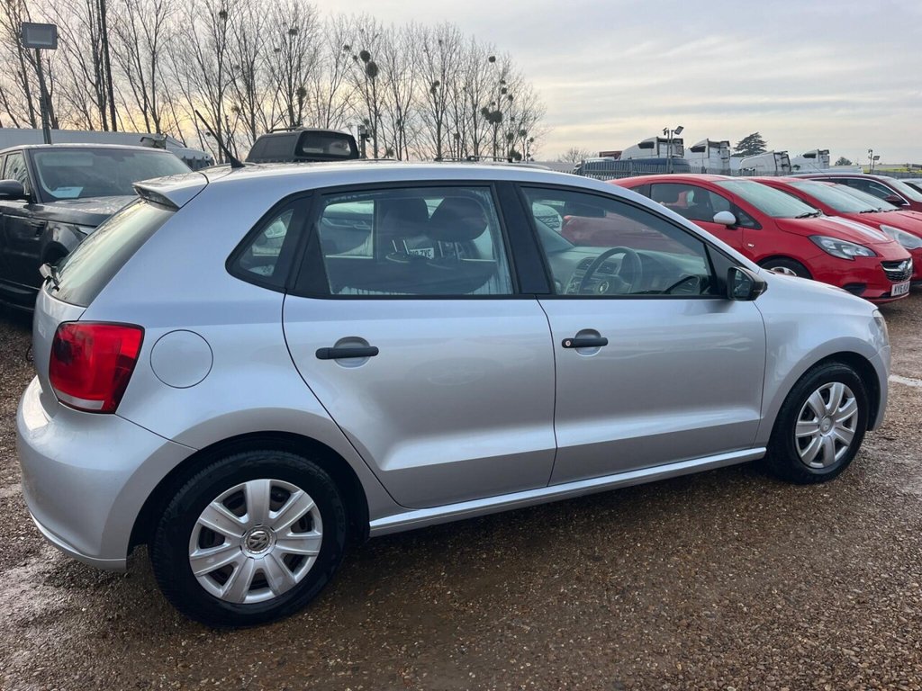 Used Volkswagen Polo 2010 for sale - 77031102: Photo 6
