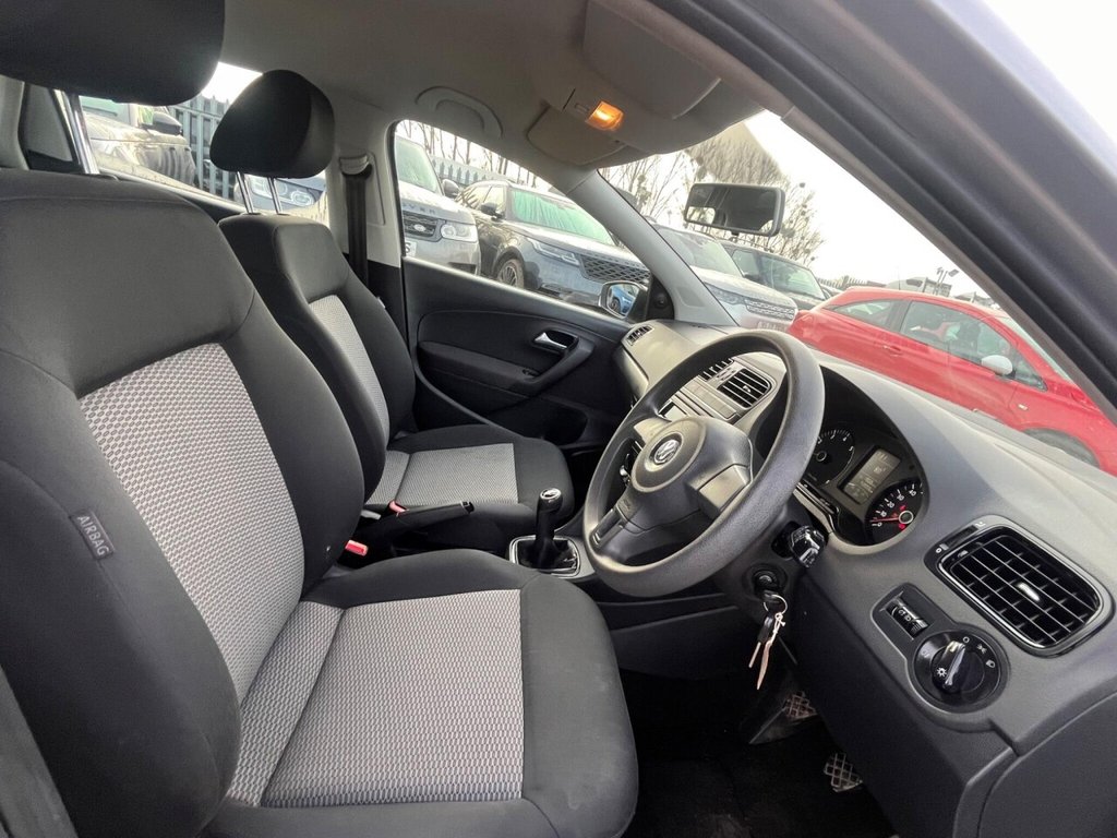 Used Volkswagen Polo 2010 for sale - 77031102: Photo 7