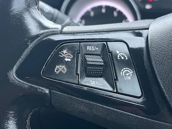 2018 (18) - 1.4T 16V 150 SRi 5dr