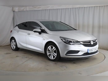 Used Vauxhall Astra 2017 for sale - 78377300: Photo