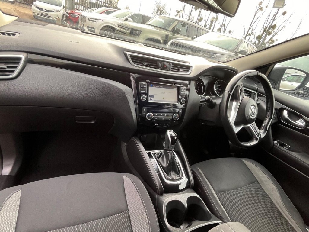 Used Nissan Qashqai 2017 for sale - 77748771: Photo 23