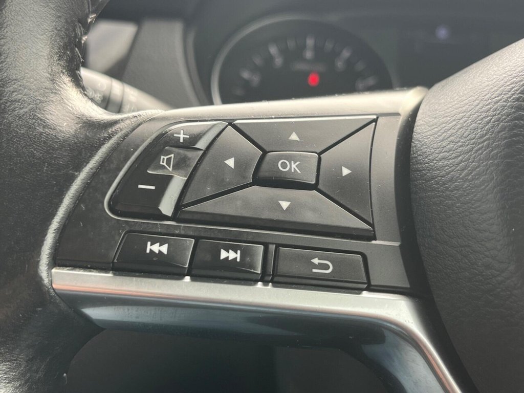 Used Nissan Qashqai 2017 for sale - 77748771: Photo 29