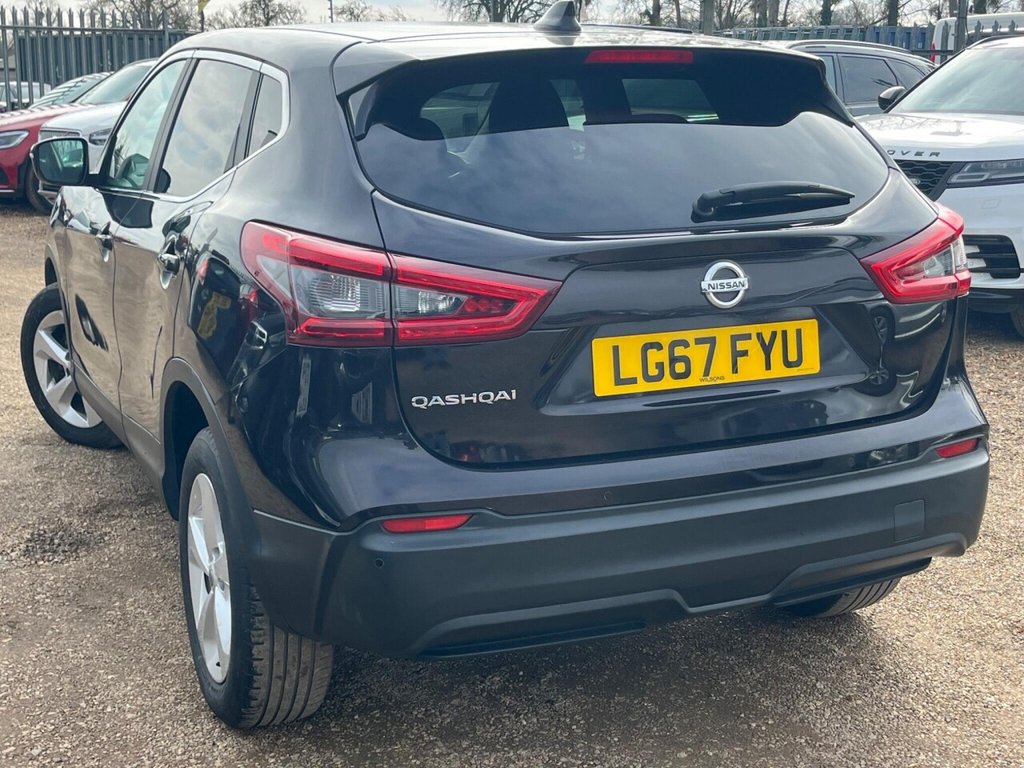 Used Nissan Qashqai 2017 for sale - 77748771: Photo 4