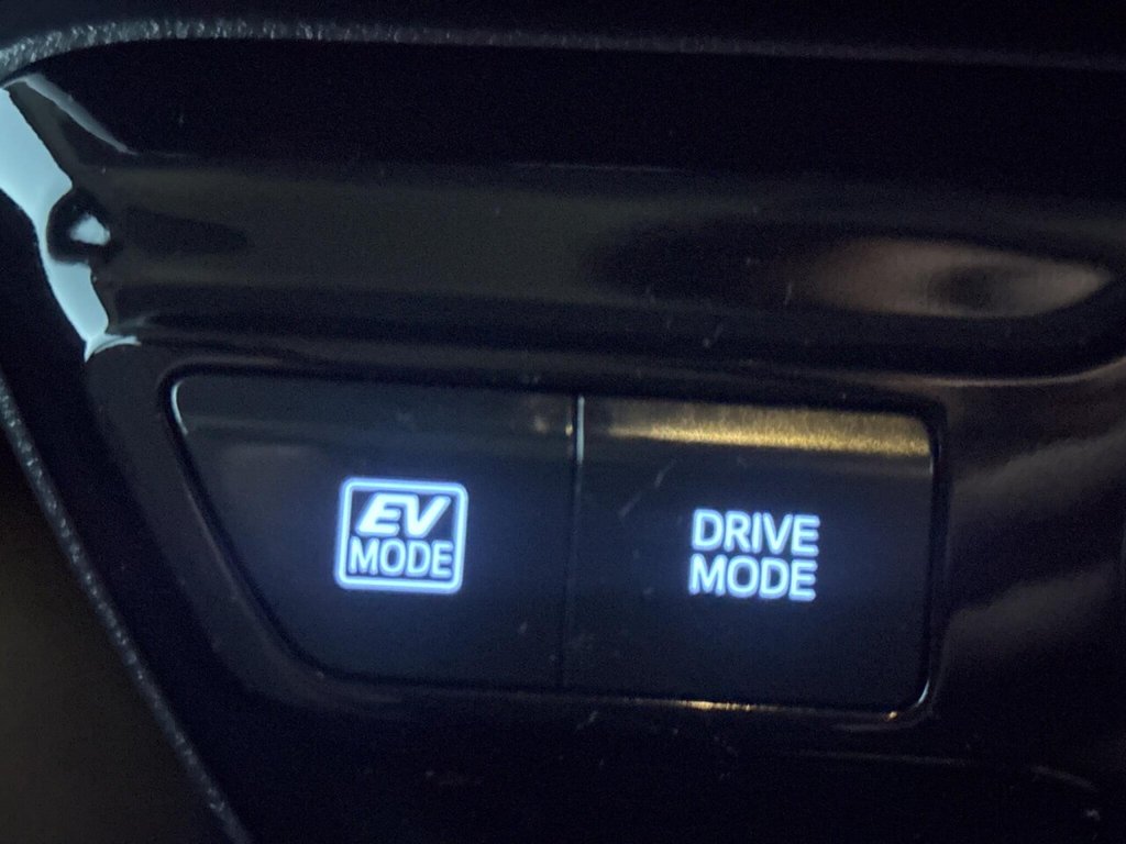 Used Toyota Prius 2022 for sale - 76798026: Photo 23