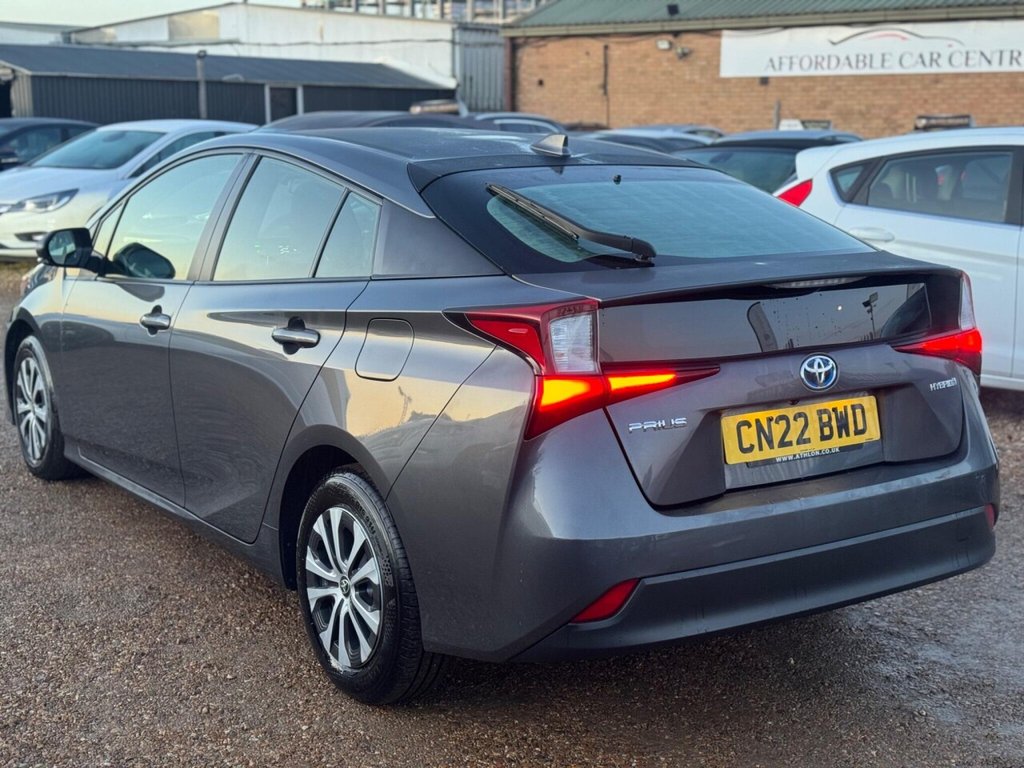 Used Toyota Prius 2022 for sale - 76798026: Photo 4