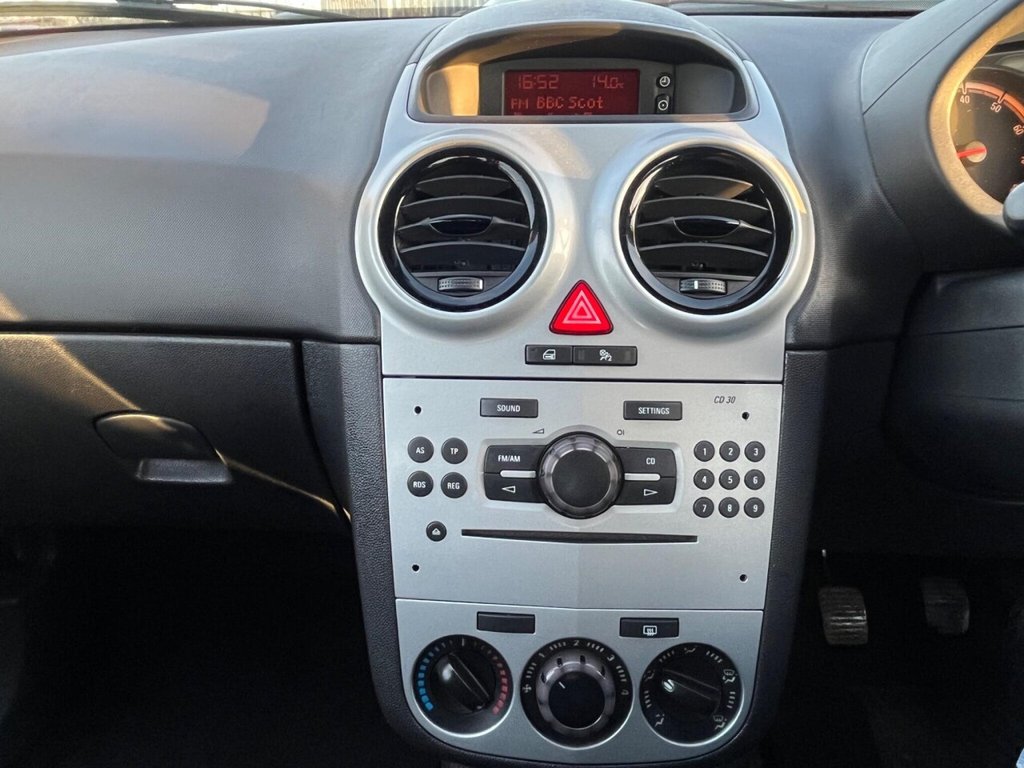 Used Vauxhall Corsa 2012 for sale - 77660200: Photo 21