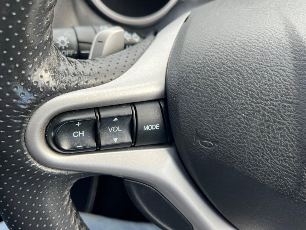 Used Honda Jazz 2010 for sale - 76496527: Photo 15