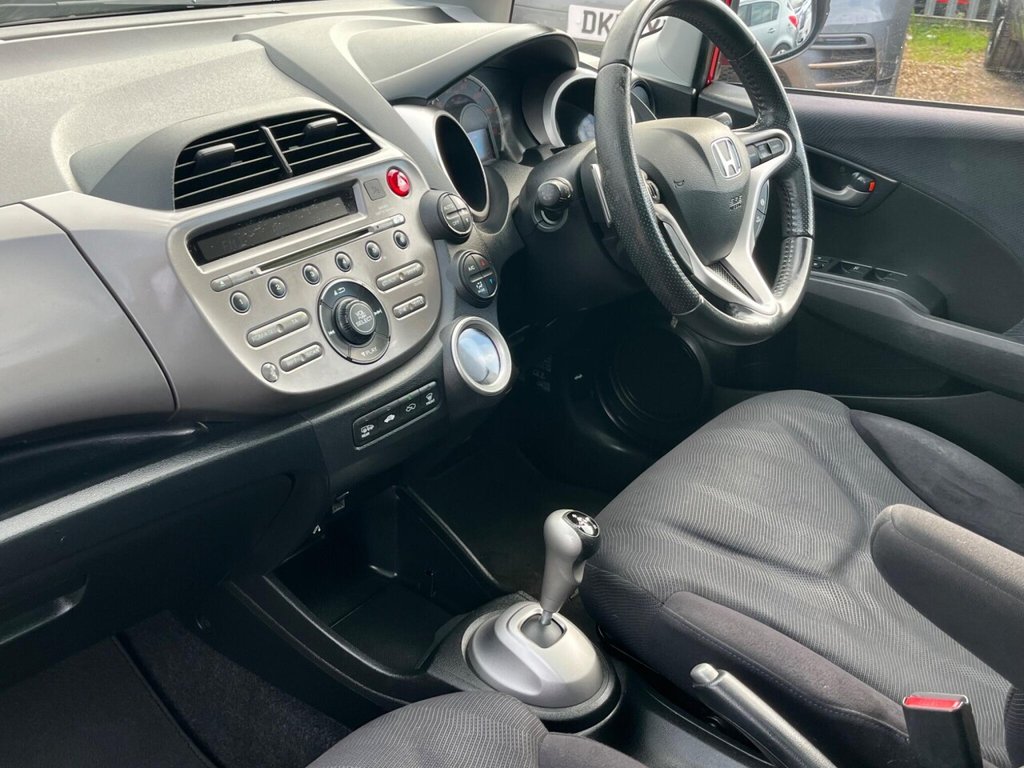 Used Honda Jazz 2010 for sale - 76496527: Photo 27