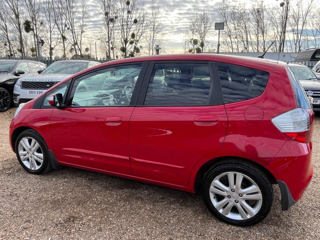 Used Honda Jazz 2010 for sale - 76496527: Photo 3