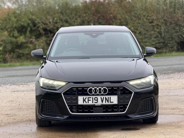Used Audi A1 2019 for sale - 76313055: Photo 2
