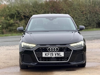 Used Audi A1 2019 for sale - 76313055: Photo 2