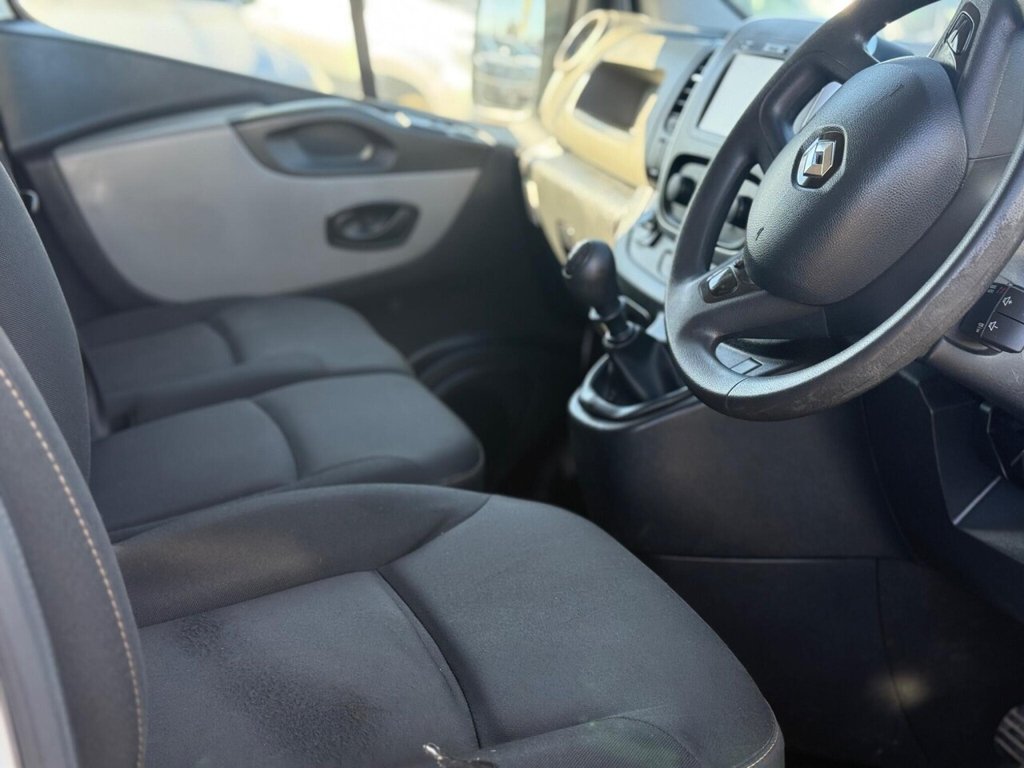 Used Renault Trafic 2017 for sale - 76202870: Photo 25