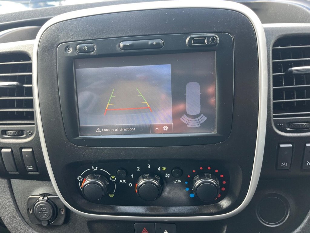 Used Renault Trafic 2017 for sale - 76202870: Photo 38