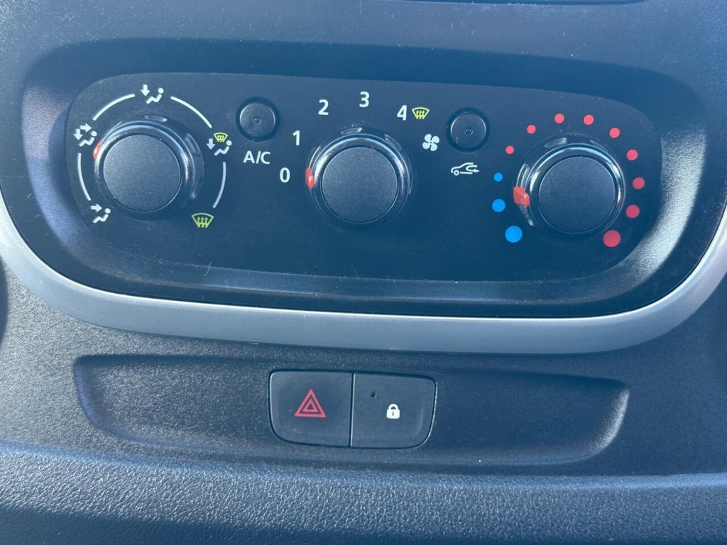 Used Renault Trafic 2017 for sale - 76202870: Photo 44