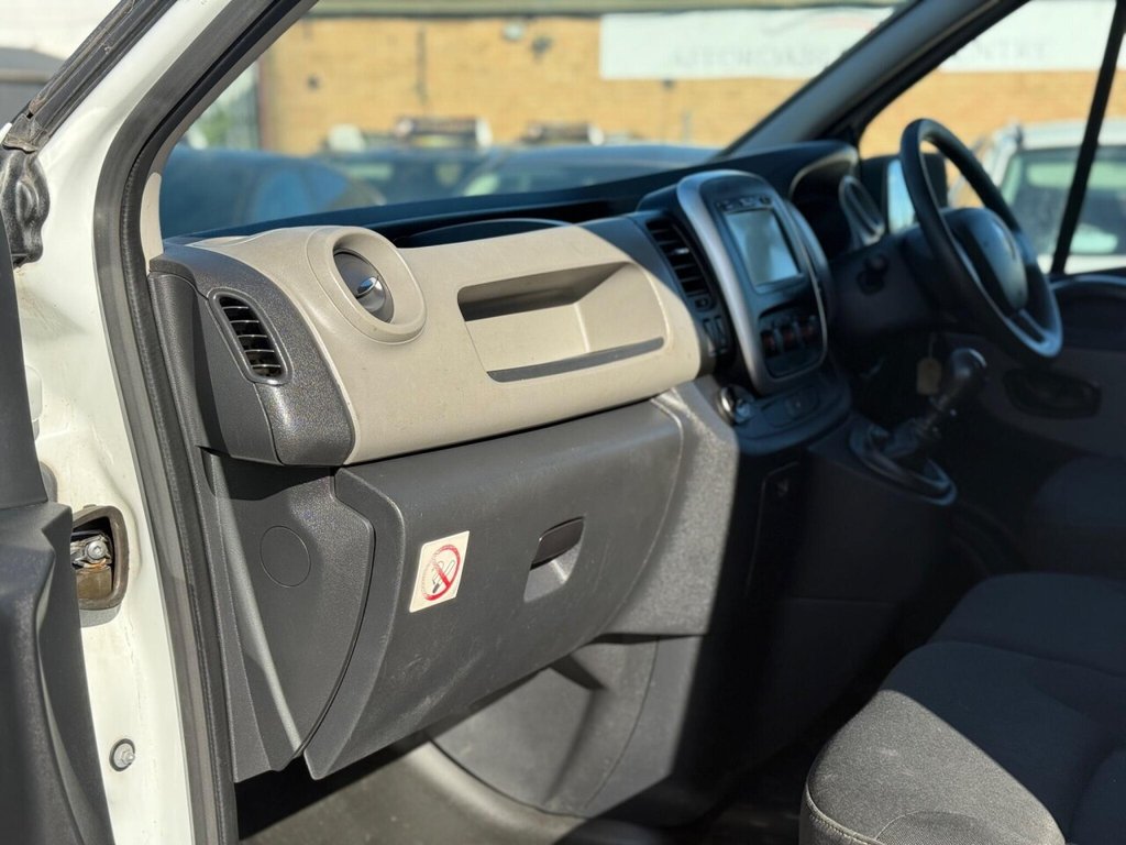 Used Renault Trafic 2017 for sale - 76202870: Photo 46