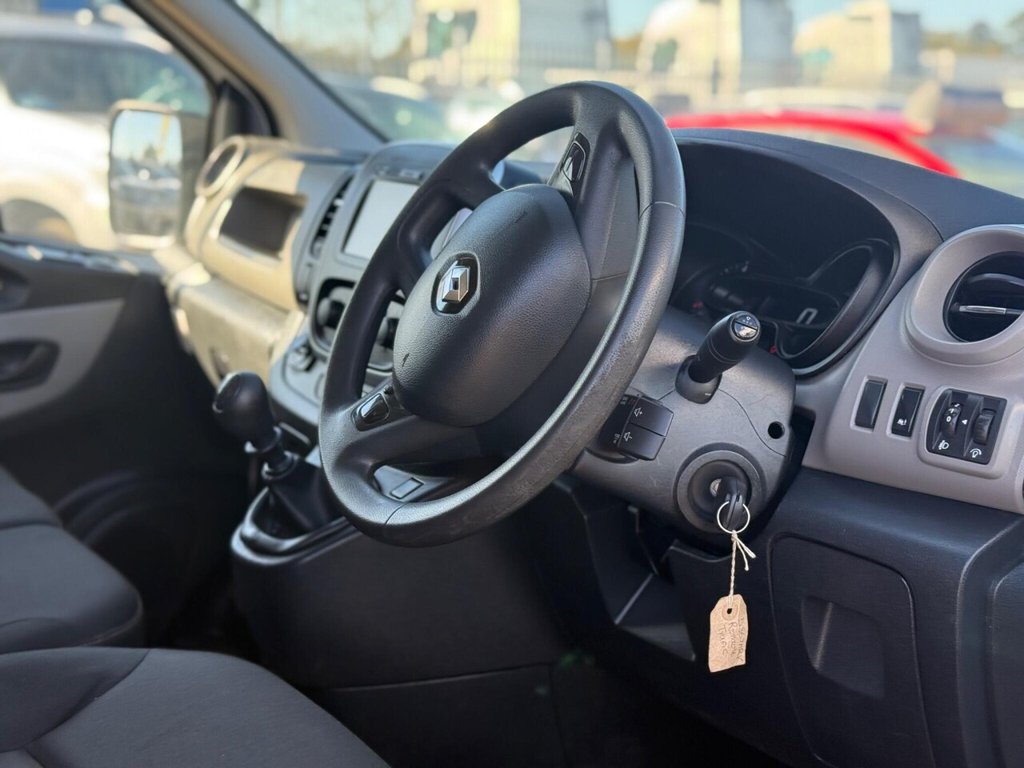 Used Renault Trafic 2017 for sale - 76202870: Photo 47