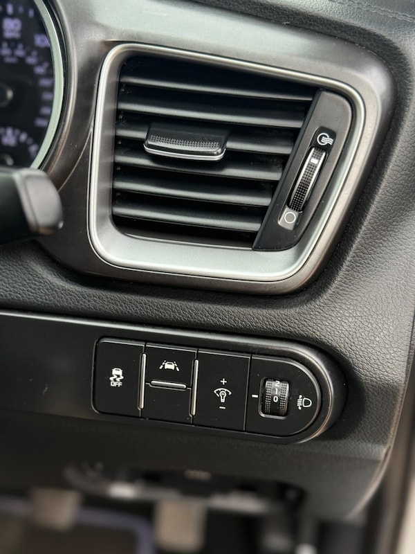 Used Kia Ceed 2018 for sale - 75682619: Photo 24