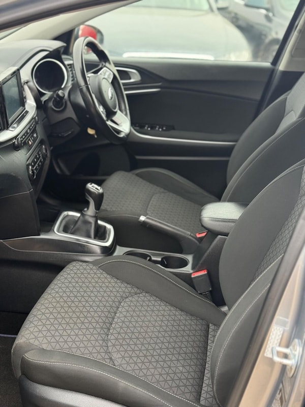 Used Kia Ceed 2018 for sale - 75682619: Photo 48
