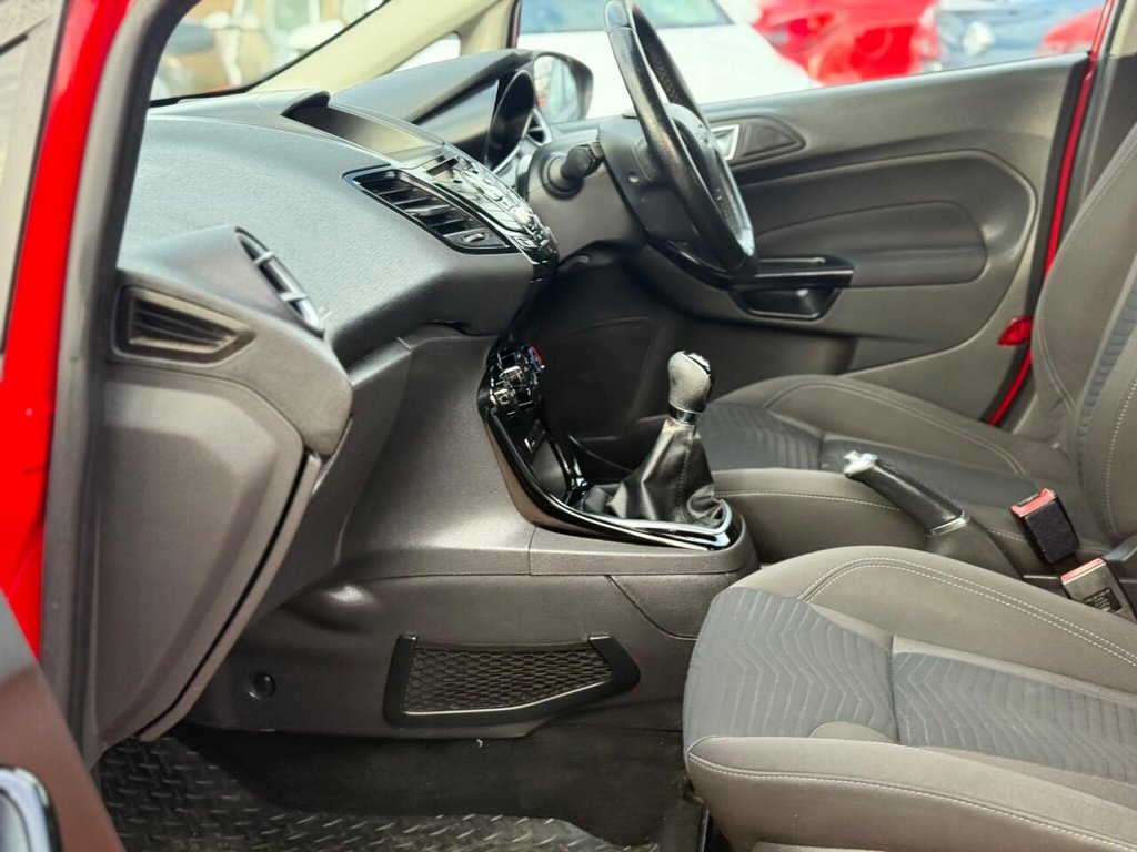 Used Ford Fiesta 2015 for sale - 76147657: Photo 42
