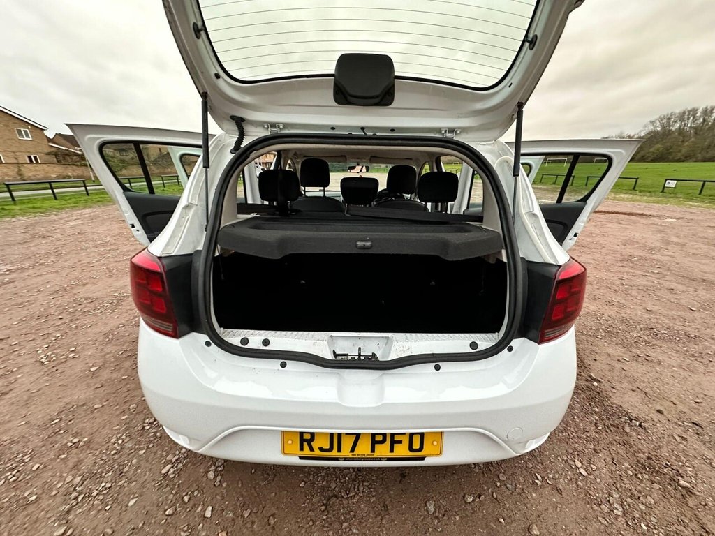 Used Dacia Sandero 2017 for sale - 76768709: Photo 26