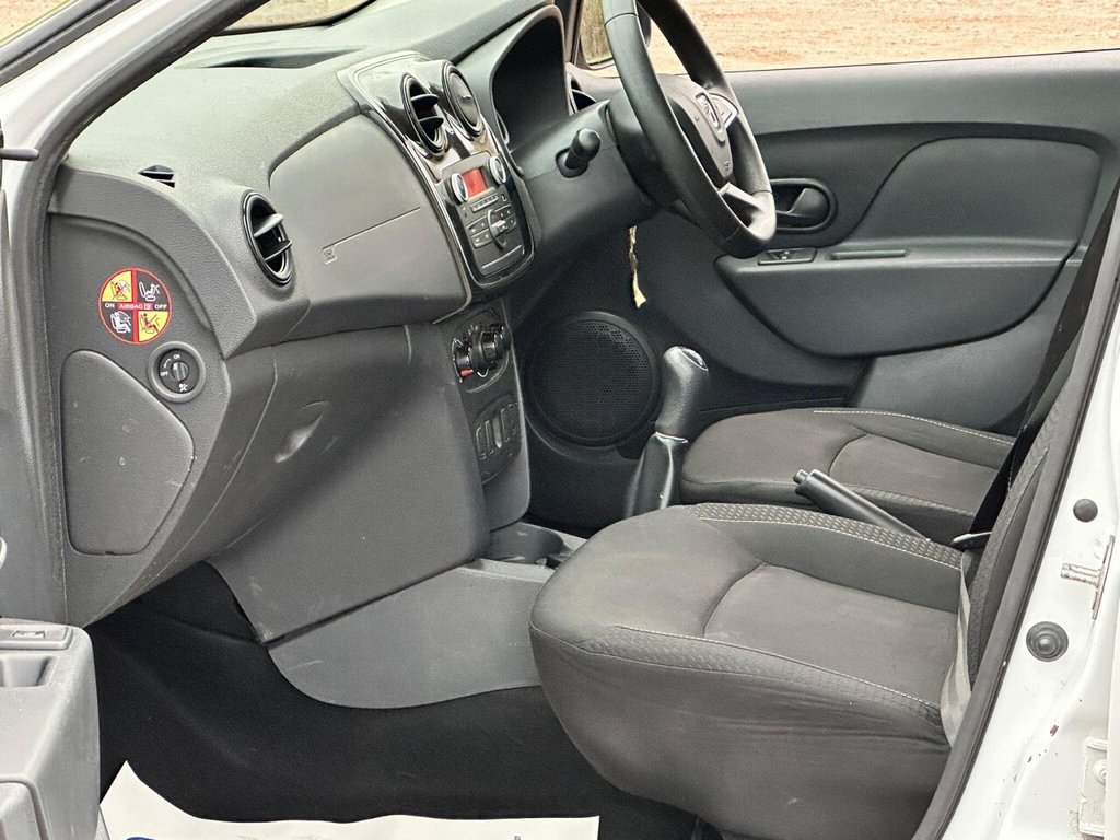 Used Dacia Sandero 2017 for sale - 76768709: Photo 28