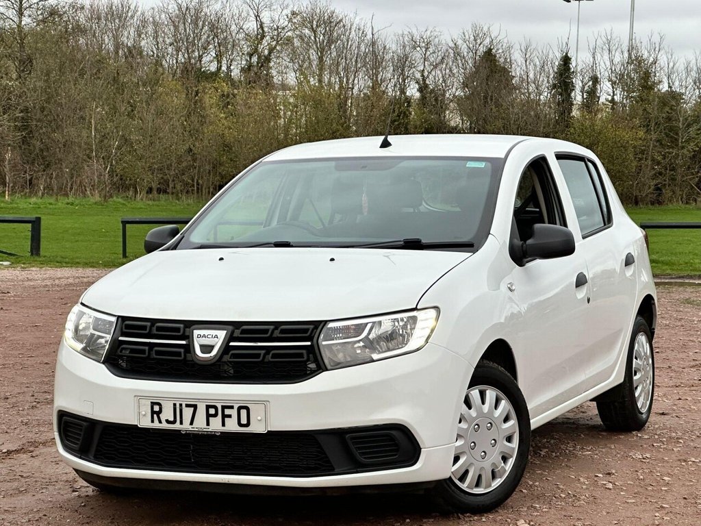 Used Dacia Sandero 2017 for sale - 76768709: Photo 3