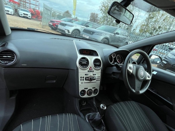 Used Vauxhall Corsa 2007 for sale - 76172875: Photo 8
