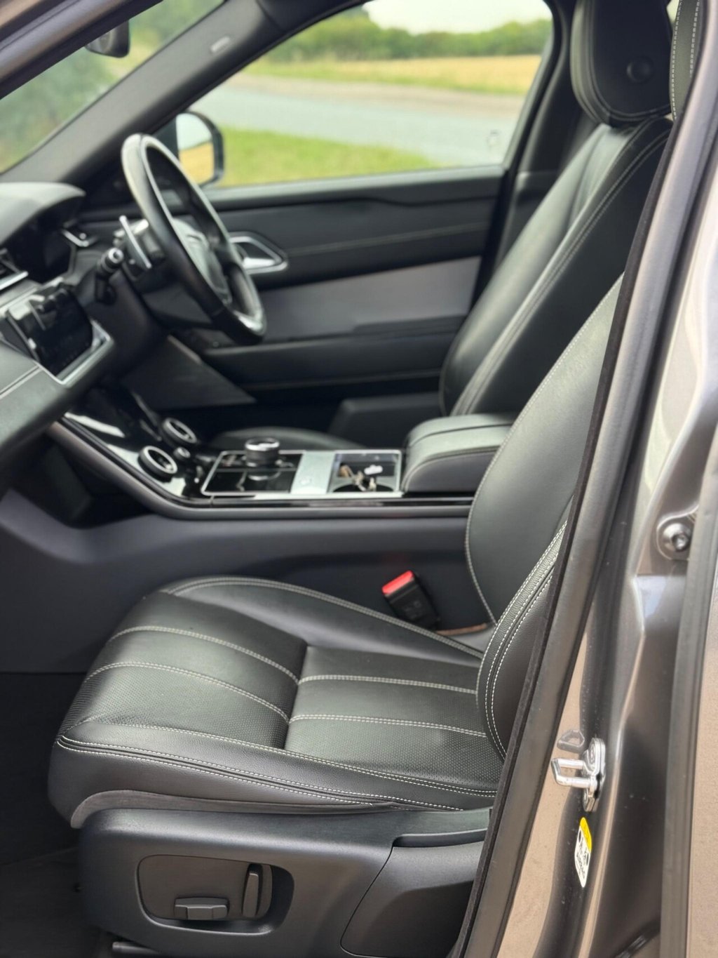 Used Land Rover Range Rover Velar 2018 for sale - 76760706: Photo 47