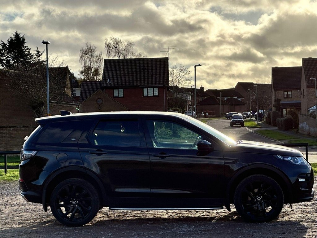 Used Land Rover Discovery Sport 2017 for sale - 76768509: Photo 12