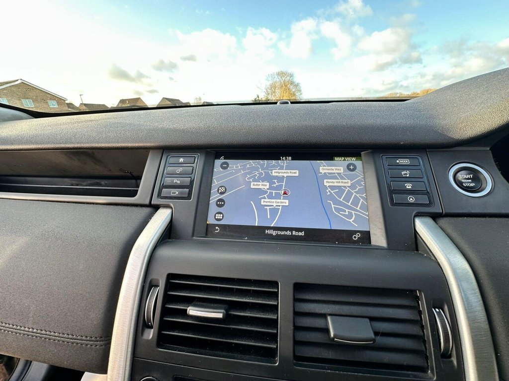 Used Land Rover Discovery Sport 2017 for sale - 76768509: Photo 27