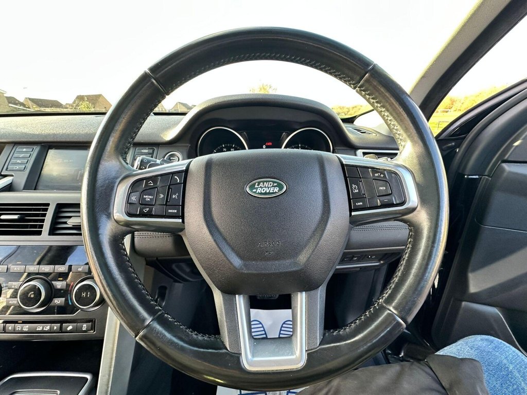 Used Land Rover Discovery Sport 2017 for sale - 76768509: Photo 4