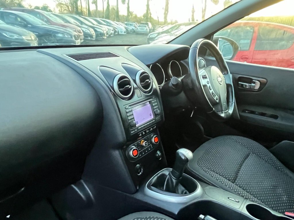Used Nissan Qashqai 2010 for sale - 76950543: Photo 19