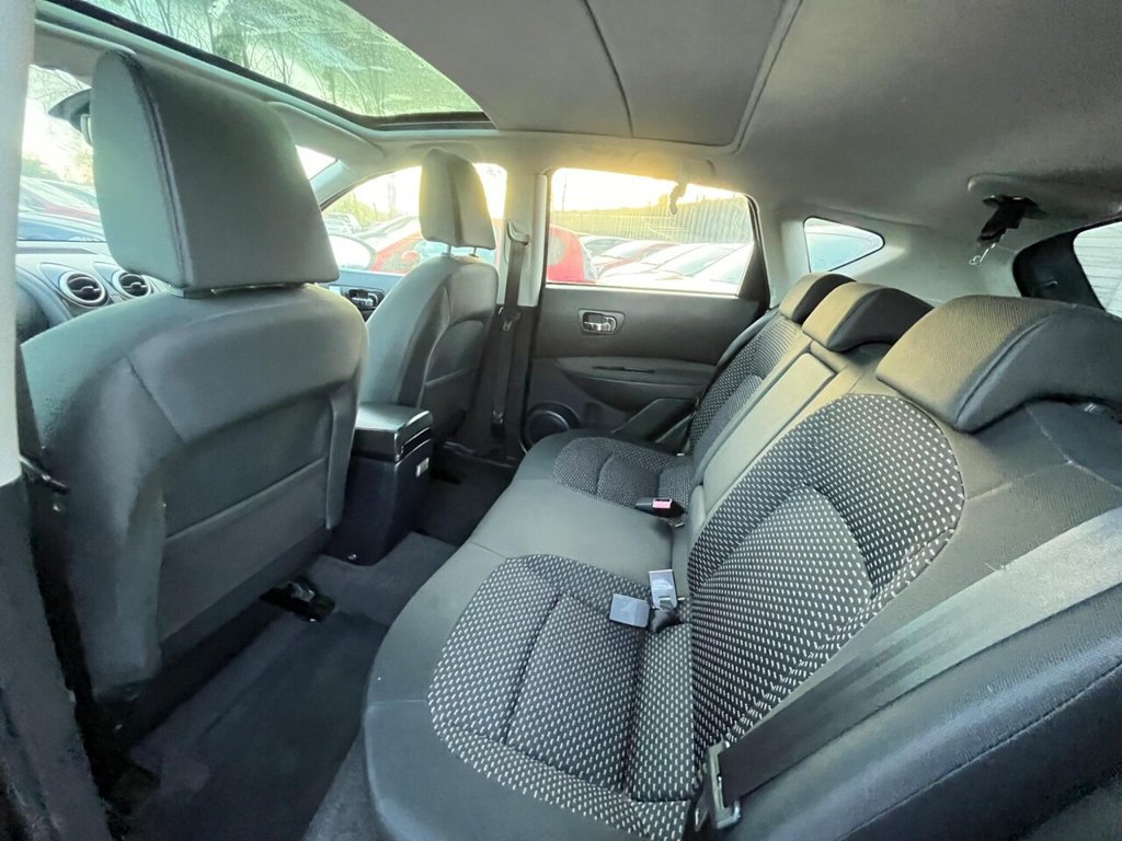 Used Nissan Qashqai 2010 for sale - 76950543: Photo 21