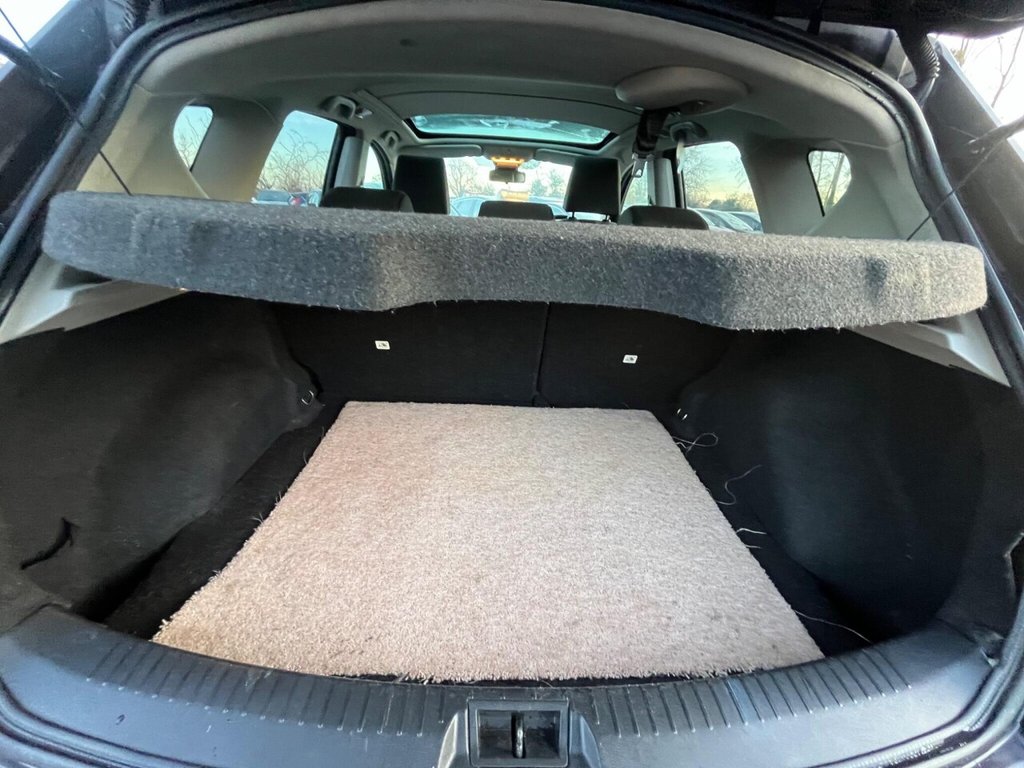 Used Nissan Qashqai 2010 for sale - 76950543: Photo 30